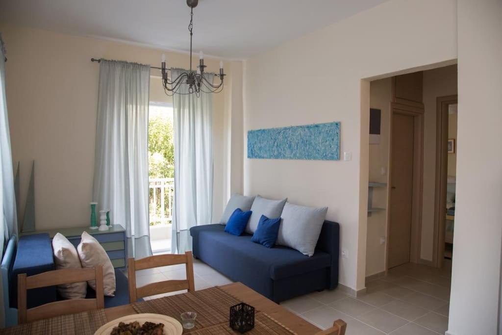 Blue Theros Apartments Paralia Dionysiou Esterno foto