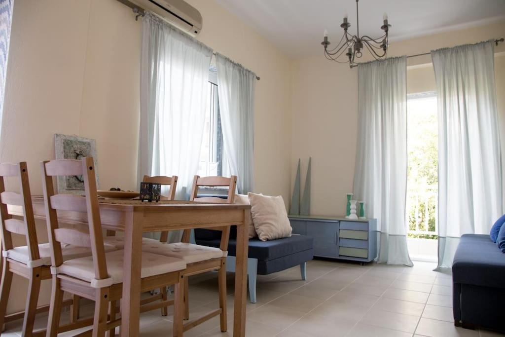 Blue Theros Apartments Paralia Dionysiou Esterno foto